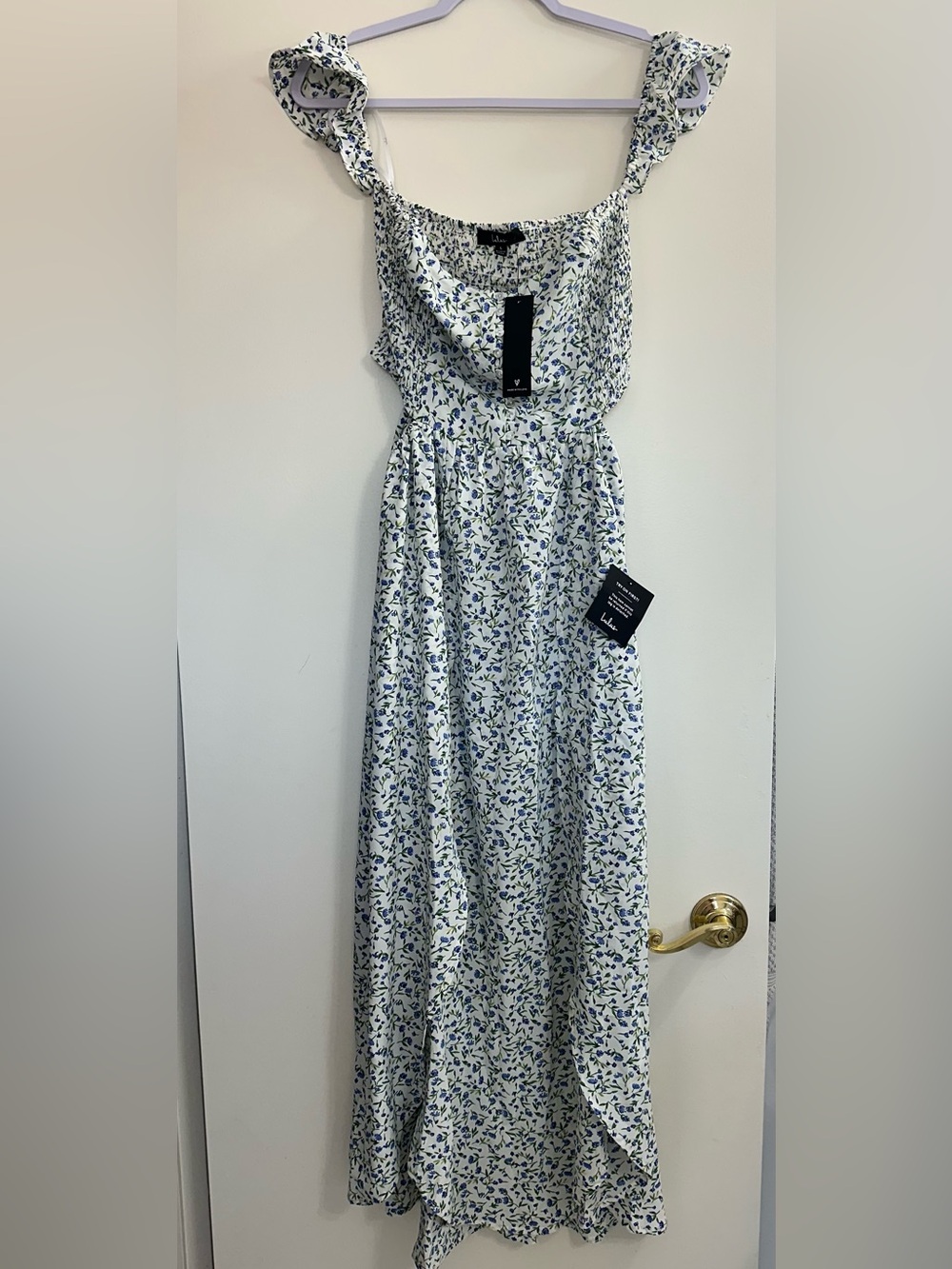 Lulus | Easy On The Eyes White Floral Off-the-Shoulder Maxi Dress Size L - Picture 4 of 4